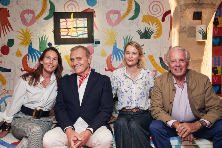  - Jean-Charles de Castelbajac éclaire Pierre Frey de sa fantaisie