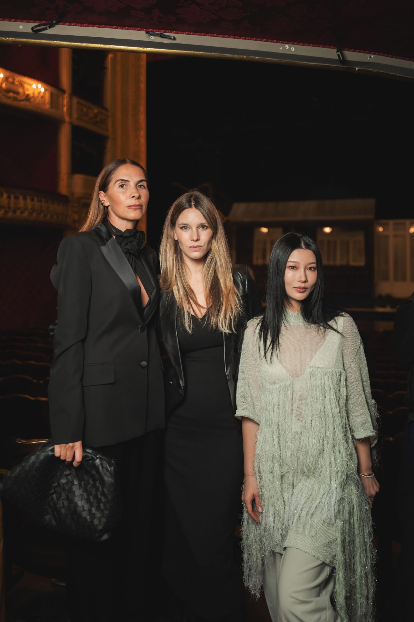  - Les dessins délicats de Jean Jullien illuminent le parfum Odéon de MEMO