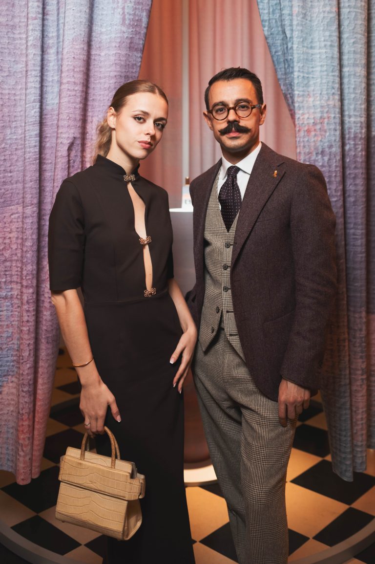  - Les dessins délicats de Jean Jullien illuminent le parfum Odéon de MEMO