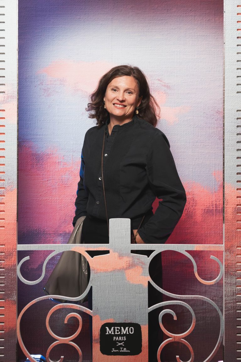  - Les dessins délicats de Jean Jullien illuminent le parfum Odéon de MEMO