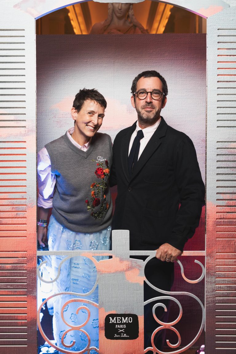  - Les dessins délicats de Jean Jullien illuminent le parfum Odéon de MEMO