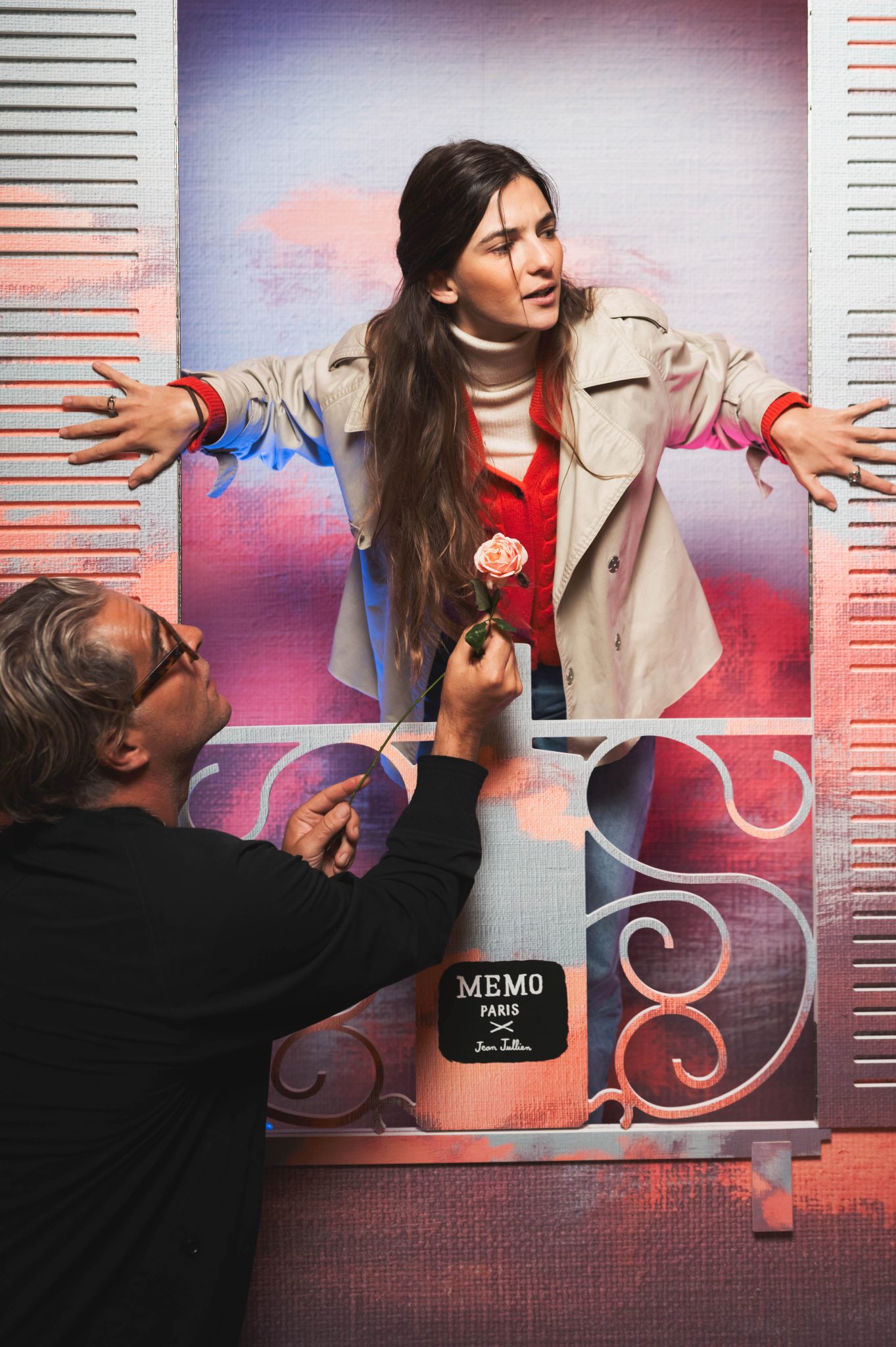  - Les dessins délicats de Jean Jullien illuminent le parfum Odéon de MEMO