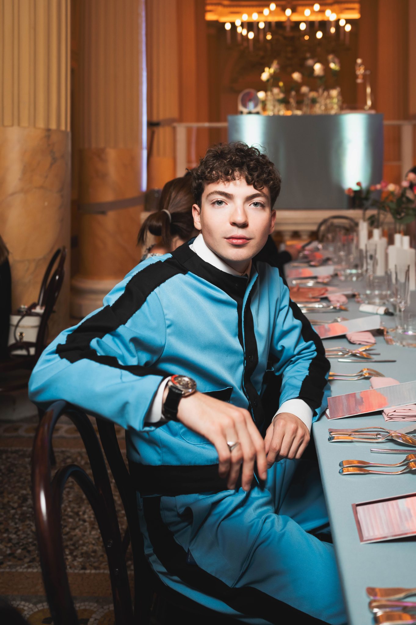  - Les dessins délicats de Jean Jullien illuminent le parfum Odéon de MEMO