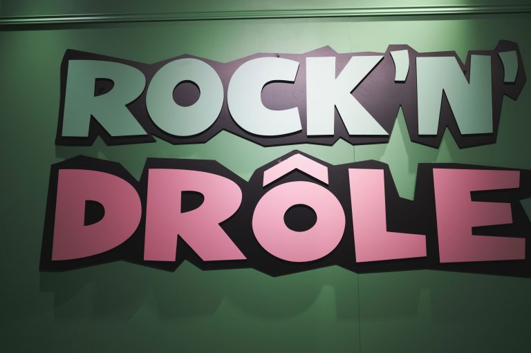 ROCK’N’DRÔLE, le Rock s’empare du Bon Marché avec Antoine de Caunes 