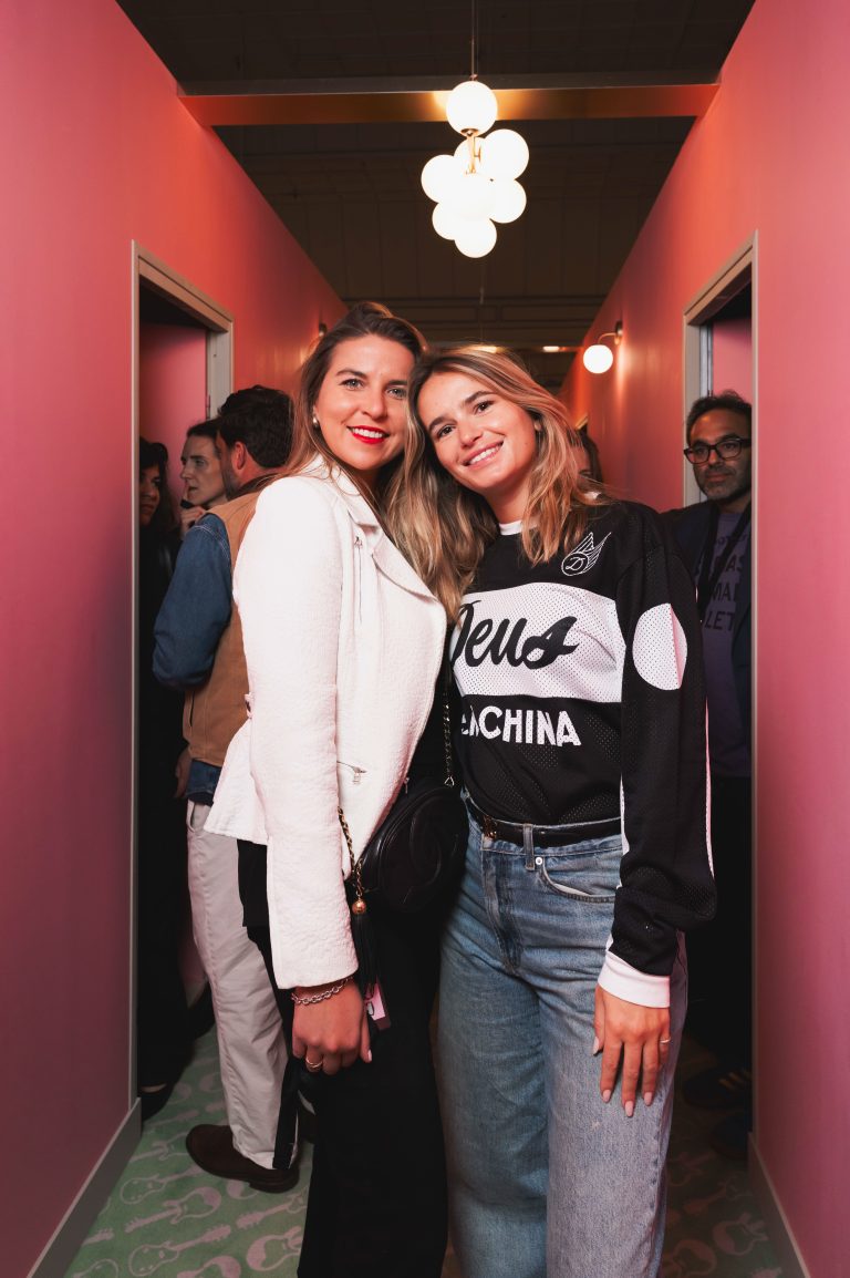 ROCK’N’DRÔLE, le Rock s’empare du Bon Marché avec Antoine de Caunes 