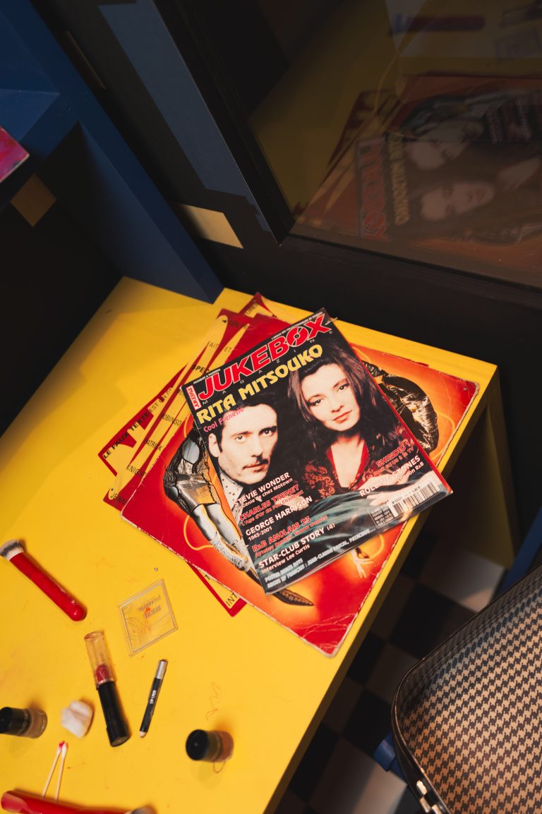 ROCK’N’DRÔLE, le Rock s’empare du Bon Marché avec Antoine de Caunes 