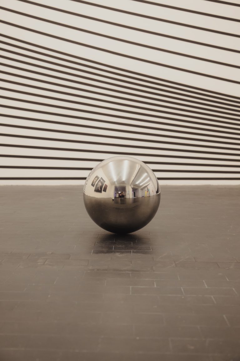 BAAB apre a Roma: underground, arte e performance in una biennale sotterranea