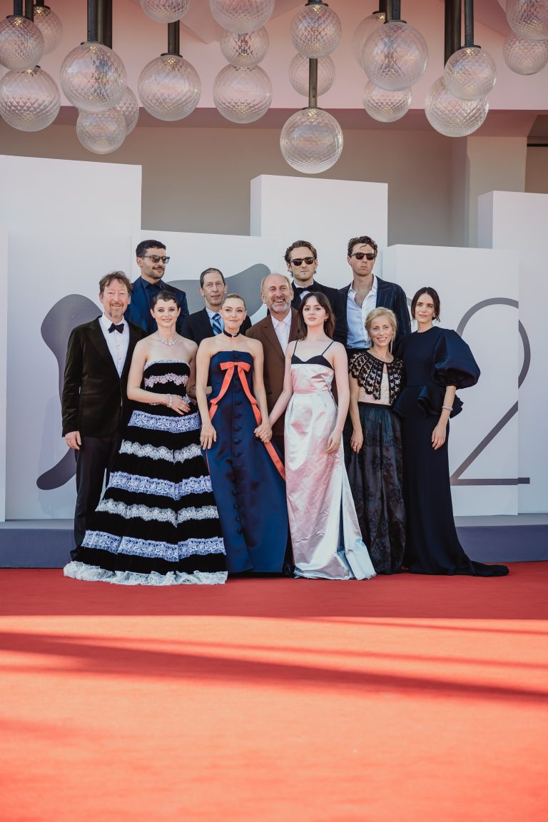  - Ann Lee spiazza Venezia: Amanda Seyfried guida il musical più “inatteso” dell’anno