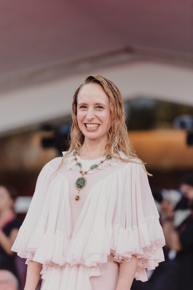  - Duse a Venezia 82: il red carpet diventa teatro e la diva rinasce