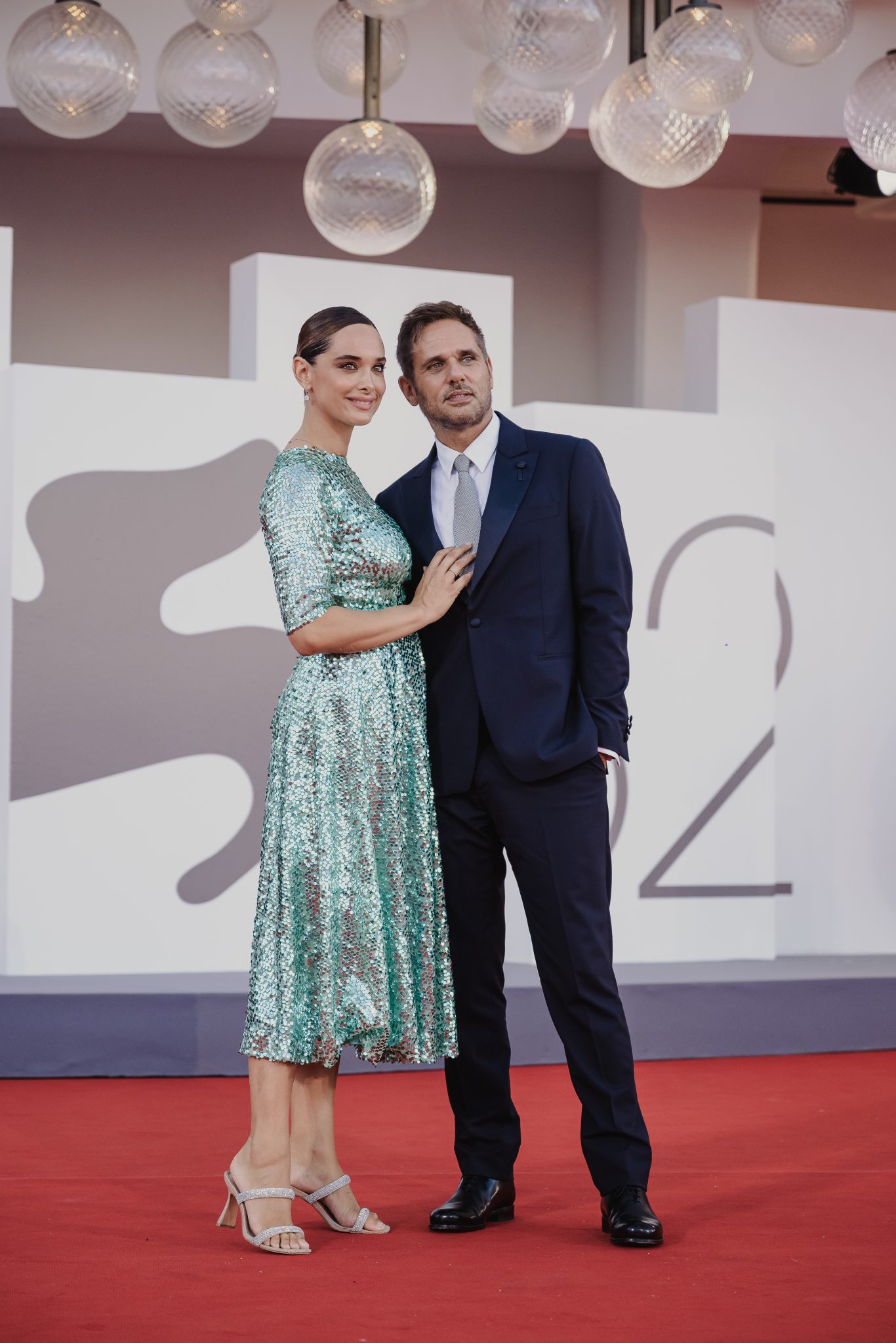  - “Elisa” by Di Costanzo: Silent Guilt on the Red Carpet