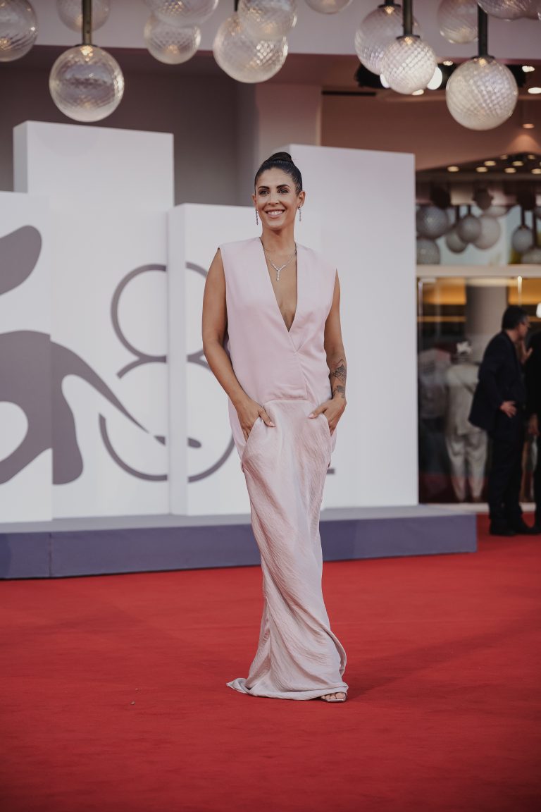  - Jarmusch porta silenzi a Venezia 82, ma il red carpet esplode tra Blanchett e Rampling