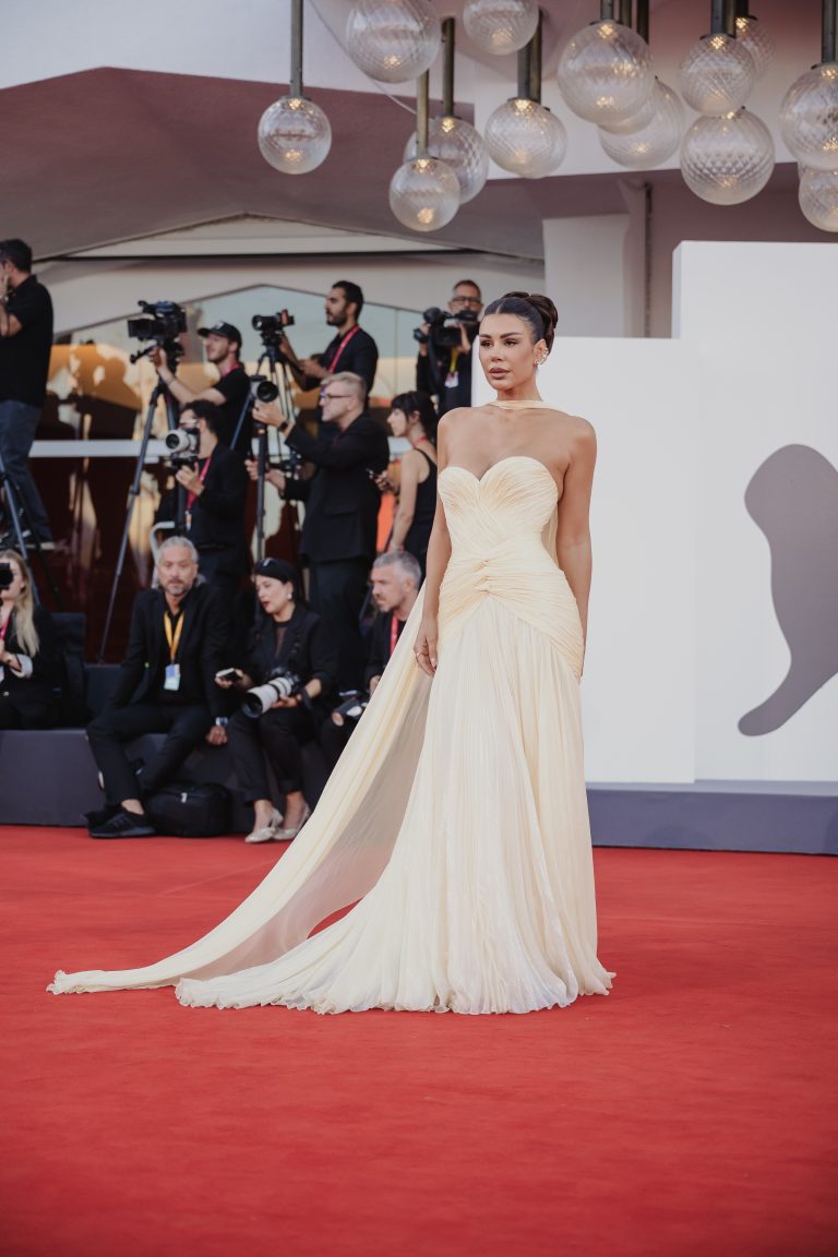  - Jarmusch porta silenzi a Venezia 82, ma il red carpet esplode tra Blanchett e Rampling