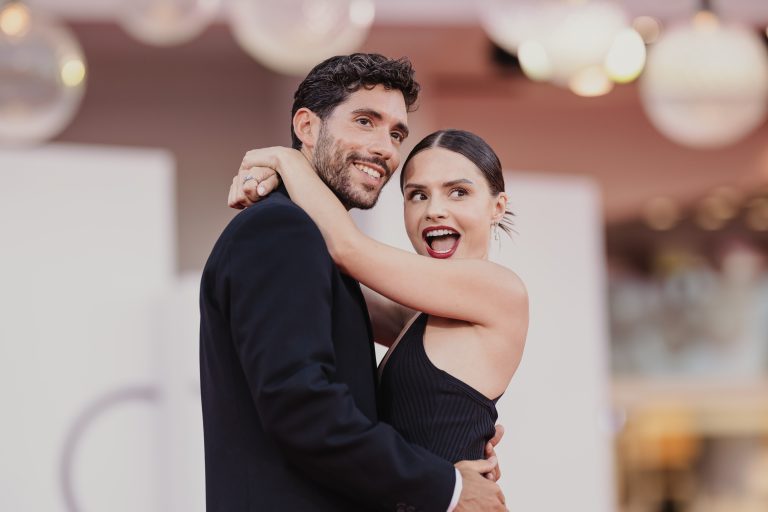  - Jarmusch porta silenzi a Venezia 82, ma il red carpet esplode tra Blanchett e Rampling