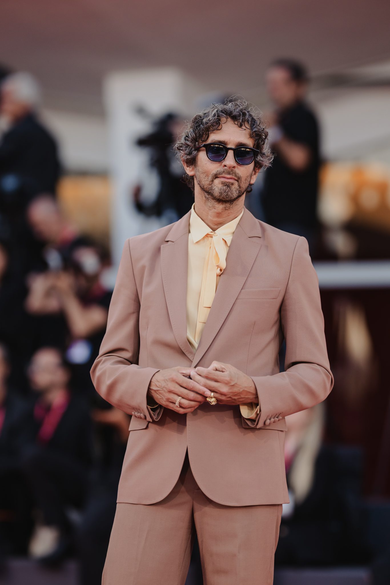  - Jarmusch is Back in Venice with “Father Mother Sister Brother”, A Family Comedy-Drama