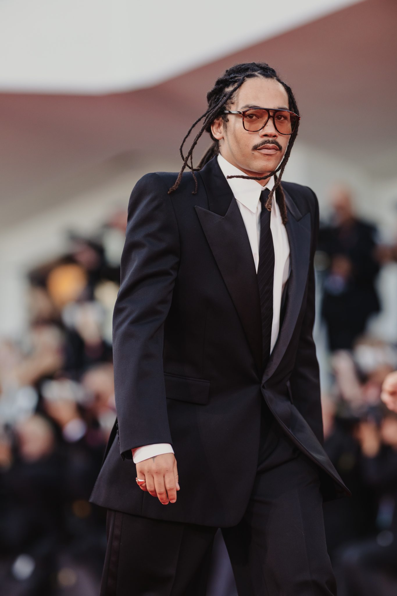  - Jarmusch is Back in Venice with “Father Mother Sister Brother”, A Family Comedy-Drama