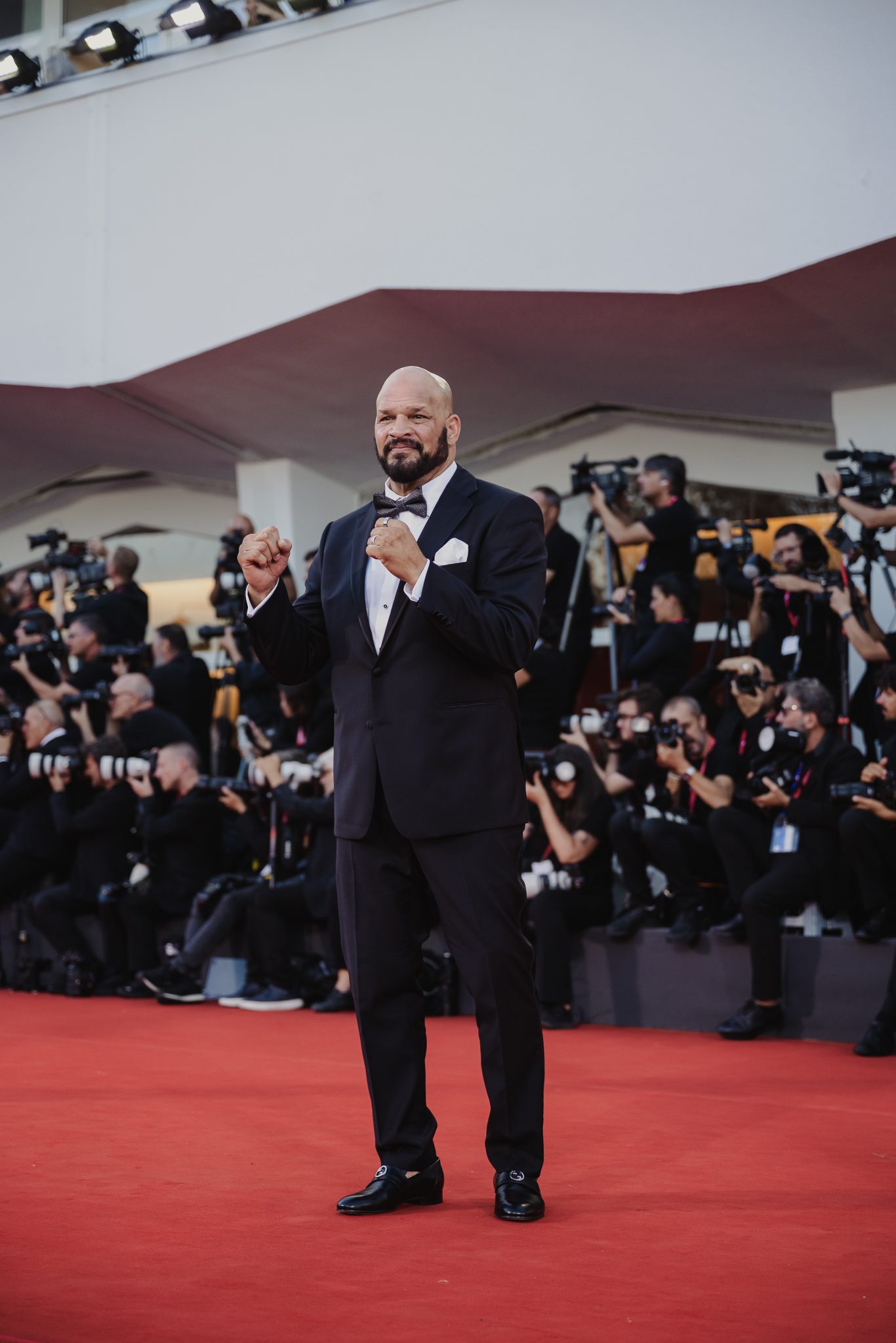  - “The Smashing Machine”: Dwayne Johnson Embodies Mark Kerr