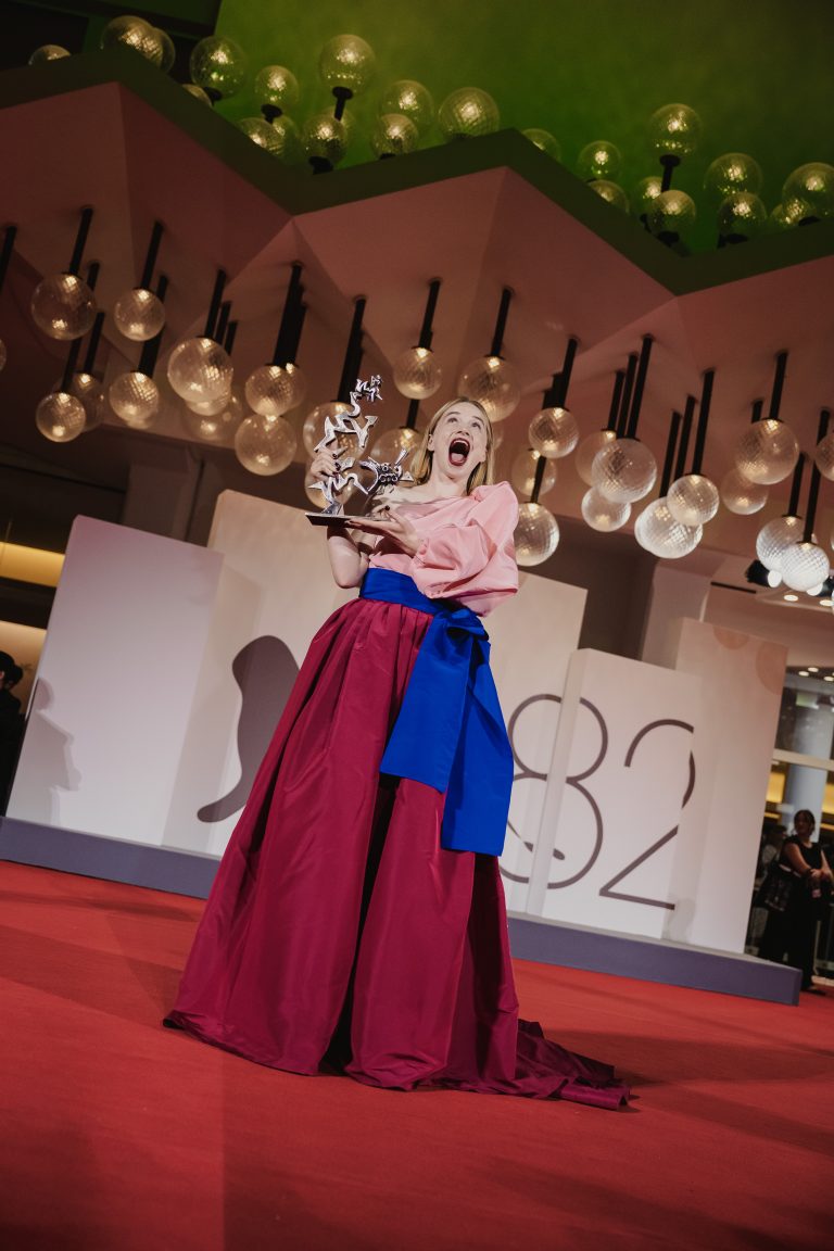  - Jarmusch Leone d’Oro e Servillo in trionfo: si chiude Venezia 82