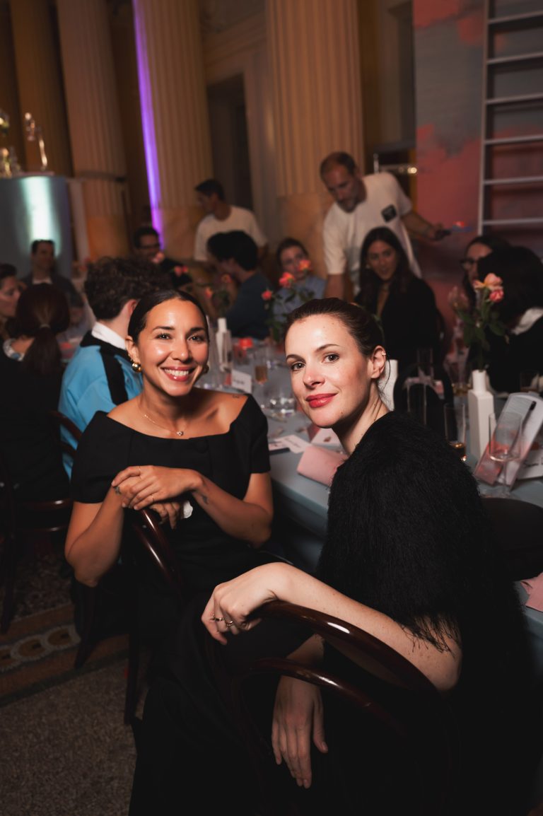  - Les dessins délicats de Jean Jullien illuminent le parfum Odéon de MEMO