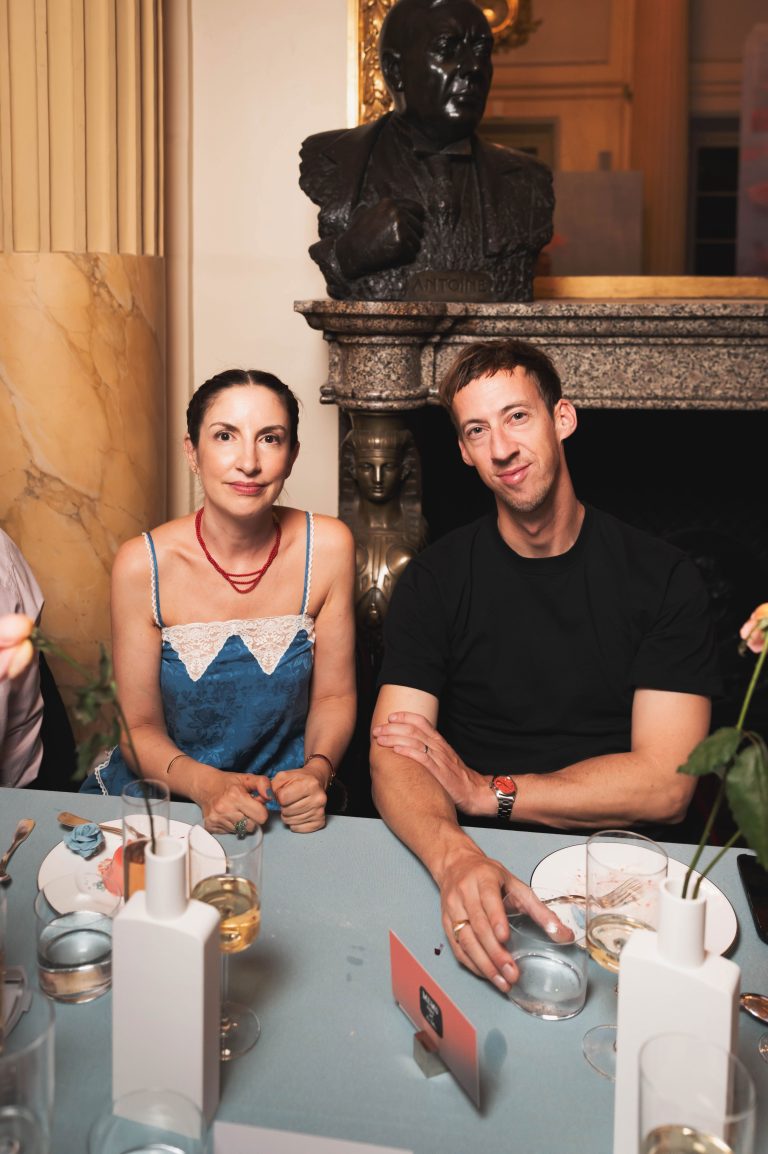  - Les dessins délicats de Jean Jullien illuminent le parfum Odéon de MEMO