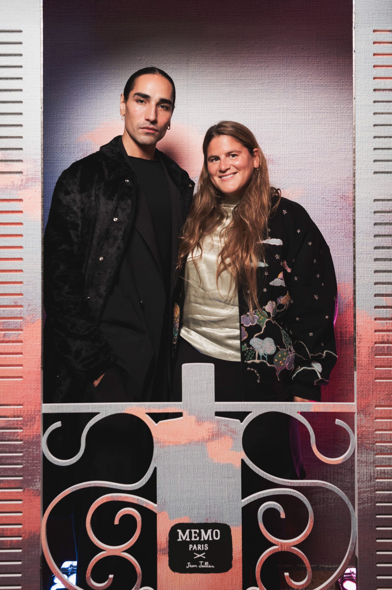  - Les dessins délicats de Jean Jullien illuminent le parfum Odéon de MEMO