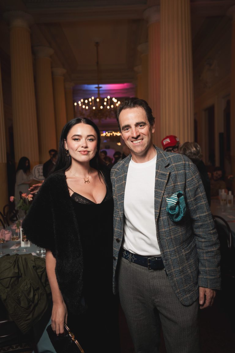  - Les dessins délicats de Jean Jullien illuminent le parfum Odéon de MEMO