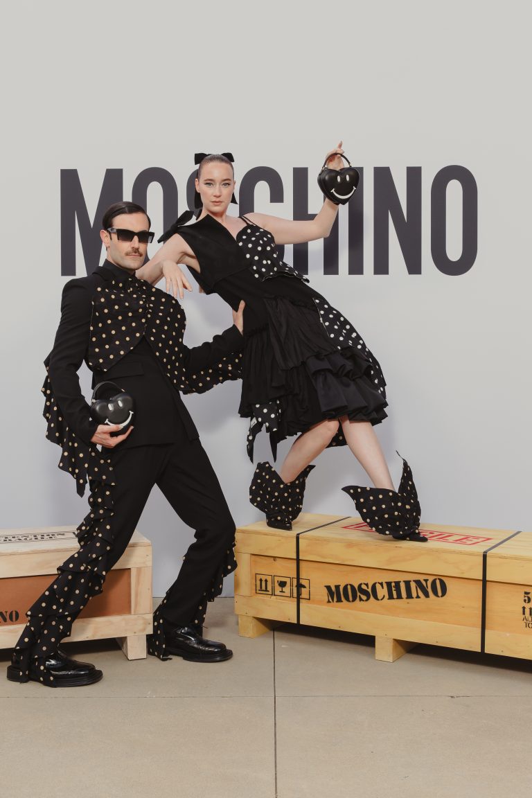  - L’arte dell’upcycling trionfa sulla passerella di Moschino