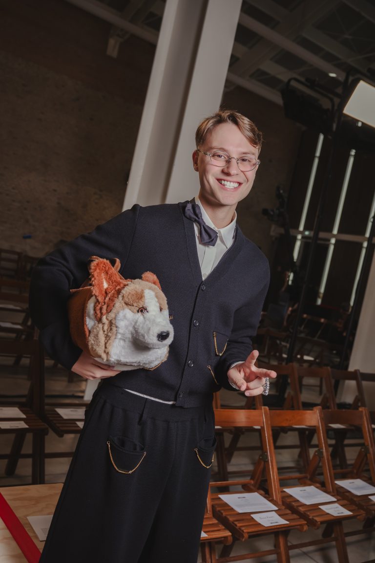  - L’arte dell’upcycling trionfa sulla passerella di Moschino