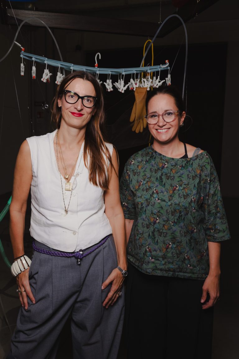  - Yuko Mohri a Pirelli HangarBicocca: grovigli, suoni e sculture effimere