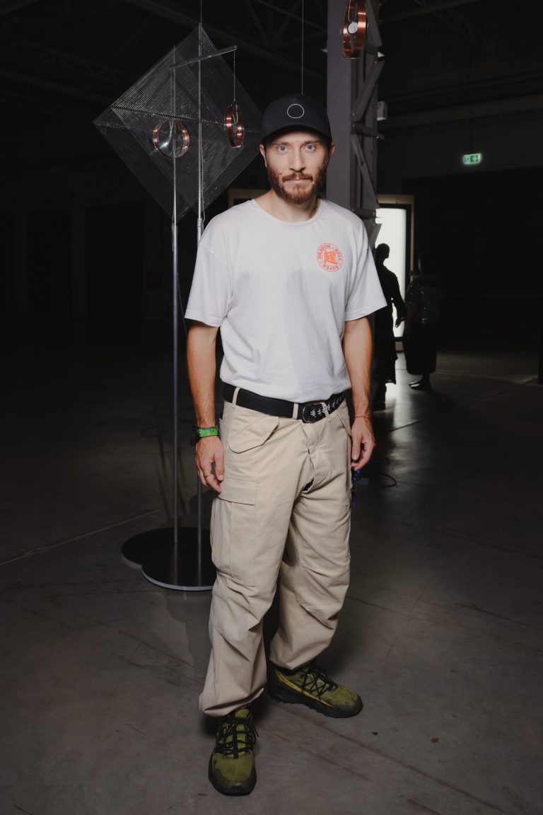  - Yuko Mohri a Pirelli HangarBicocca: grovigli, suoni e sculture effimere