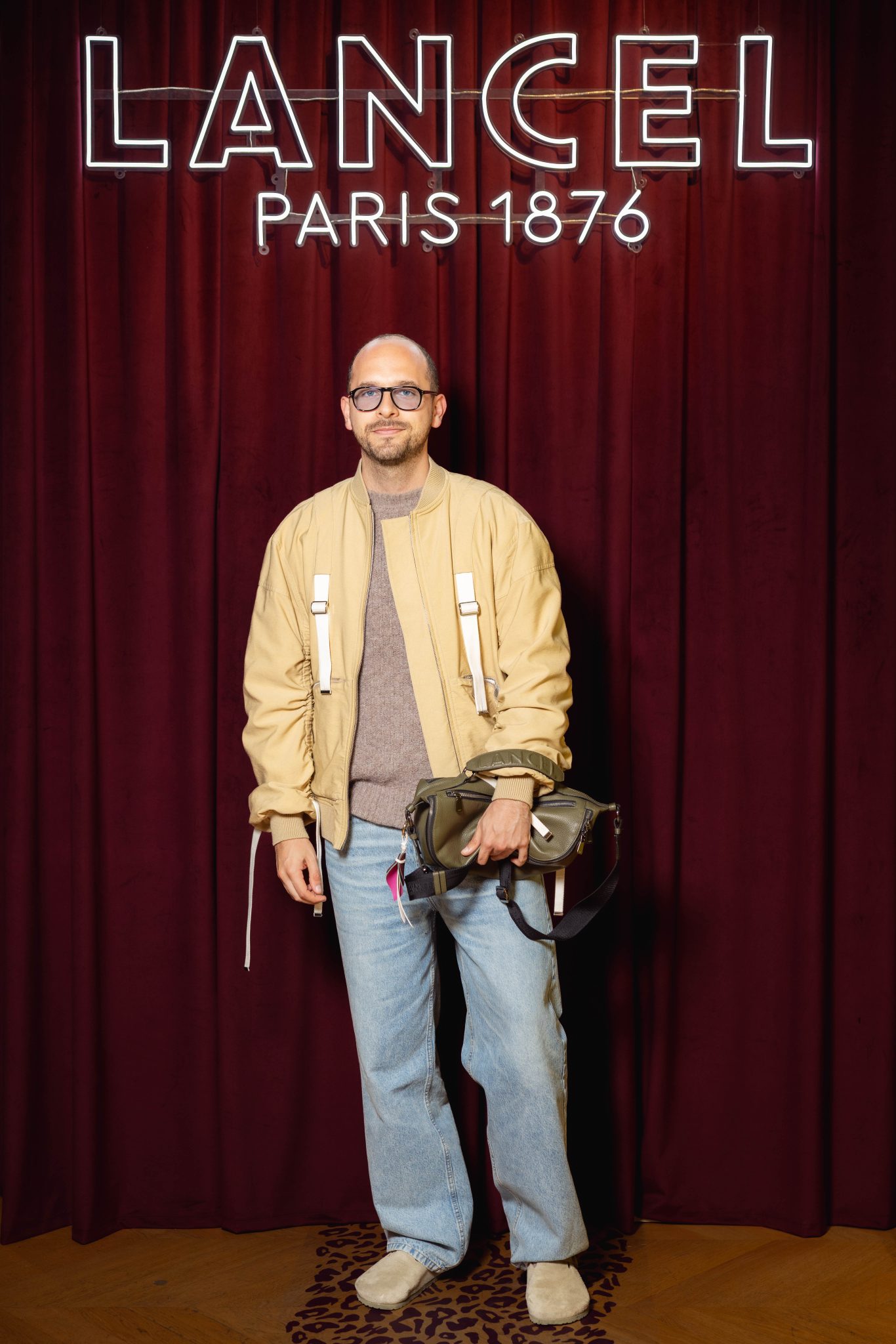  - La jungle Parisienne, terrain de prédilection pour Lancel