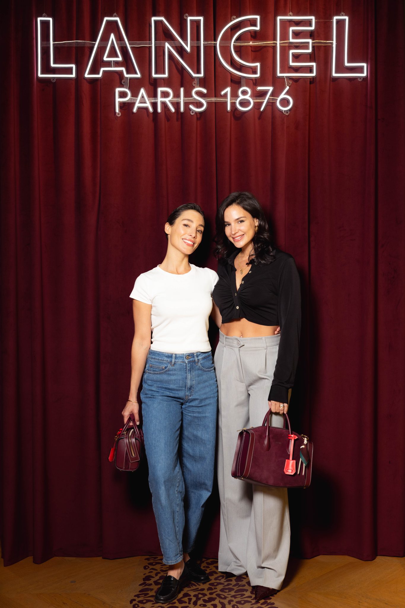  - La jungle Parisienne, terrain de prédilection pour Lancel