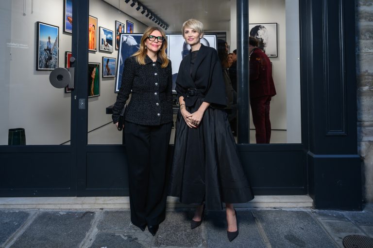 - Oana Ivan Gallery présente une rétrospective dédiée à Gilles Bensimon