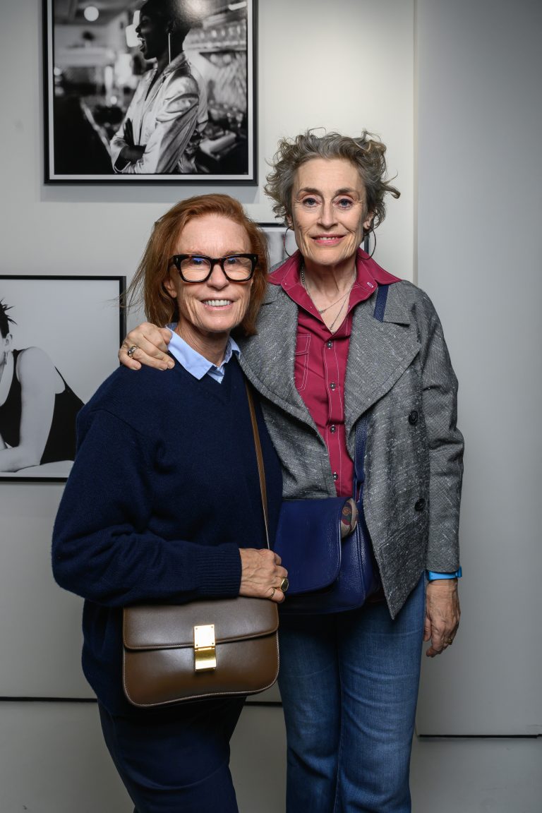  - Oana Ivan Gallery présente une rétrospective dédiée à Gilles Bensimon