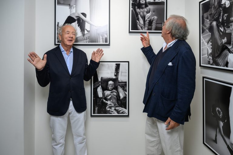  - Oana Ivan Gallery présente une rétrospective dédiée à Gilles Bensimon