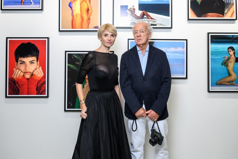  - Oana Ivan Gallery présente une rétrospective dédiée à Gilles Bensimon