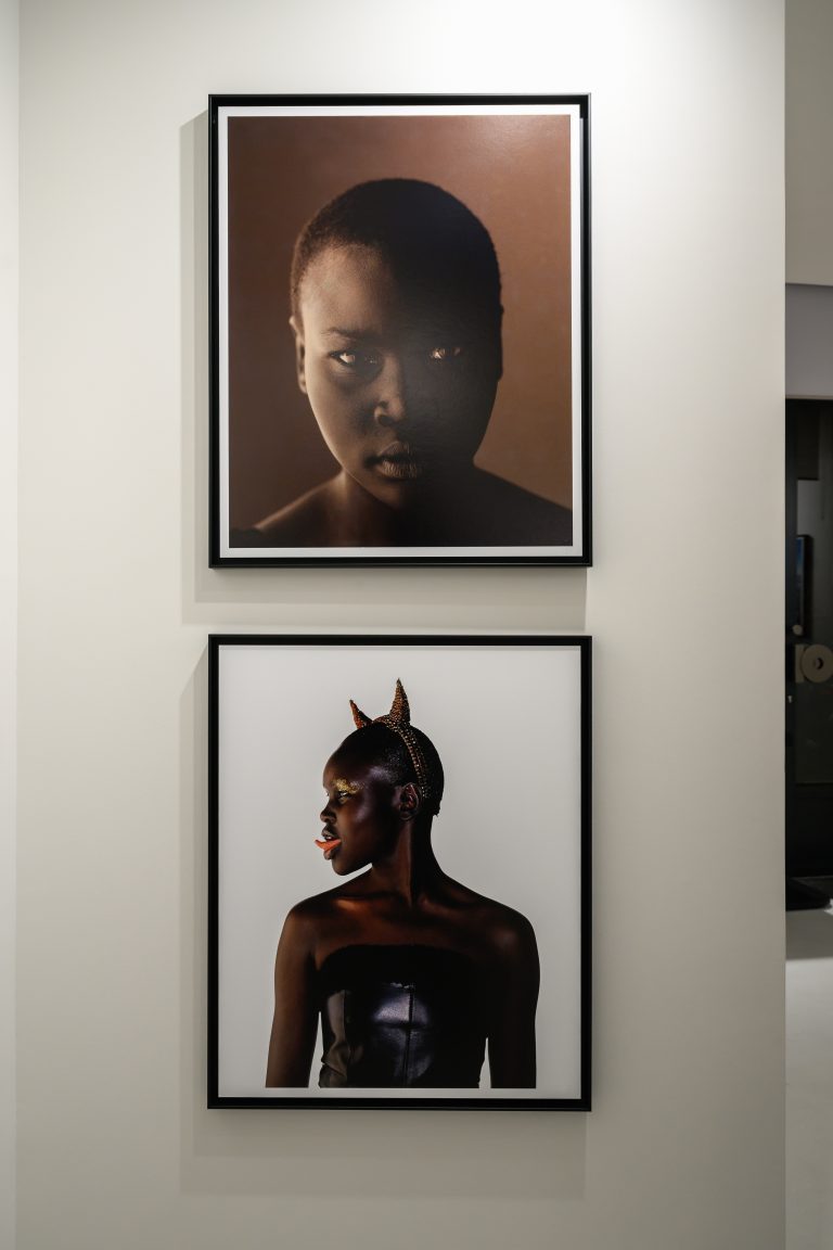 Oana Ivan Gallery présente une rétrospective dédiée à Gilles Bensimon