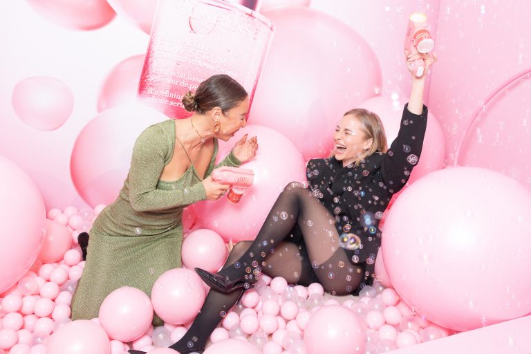  - Clarins Beauty Backstage revient pour une parenthèse beauté et élégance