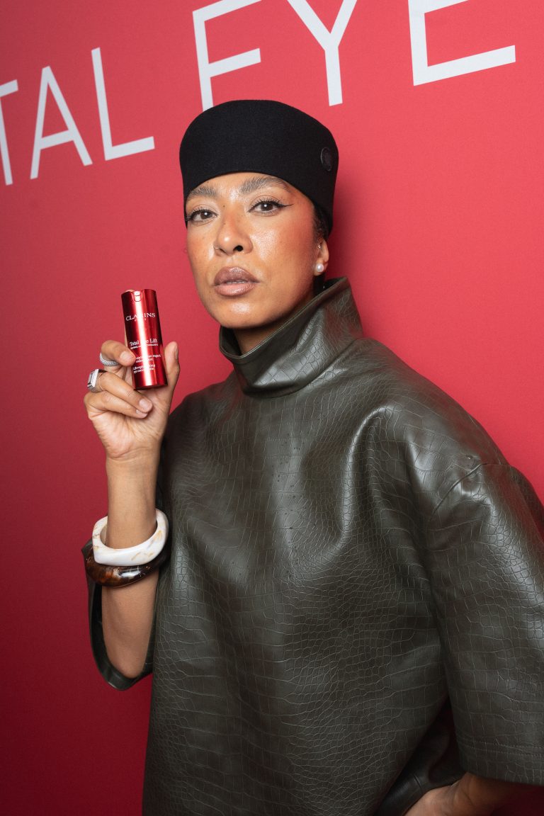  - Clarins Beauty Backstage revient pour une parenthèse beauté et élégance