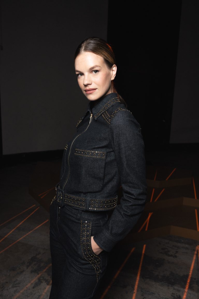  - Les femmes une nouvelle fois sublimées par Elie Saab au Palais de Tokyo