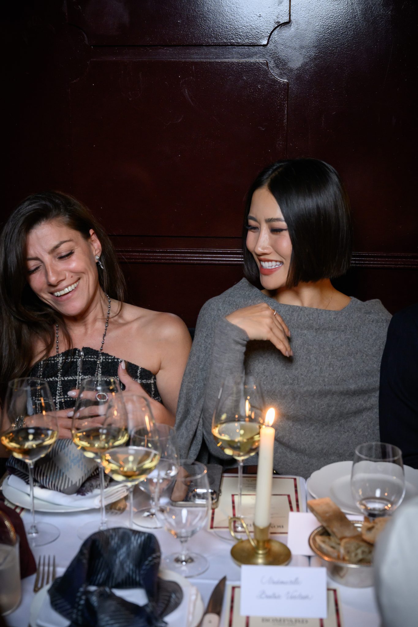  - Le cachemire de Bompard enveloppe la Fashion Week chez Sugaar