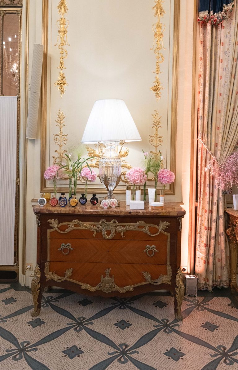 Forbidden Whisper de Haute Fragrance Company murmure ses secrets au Meurice