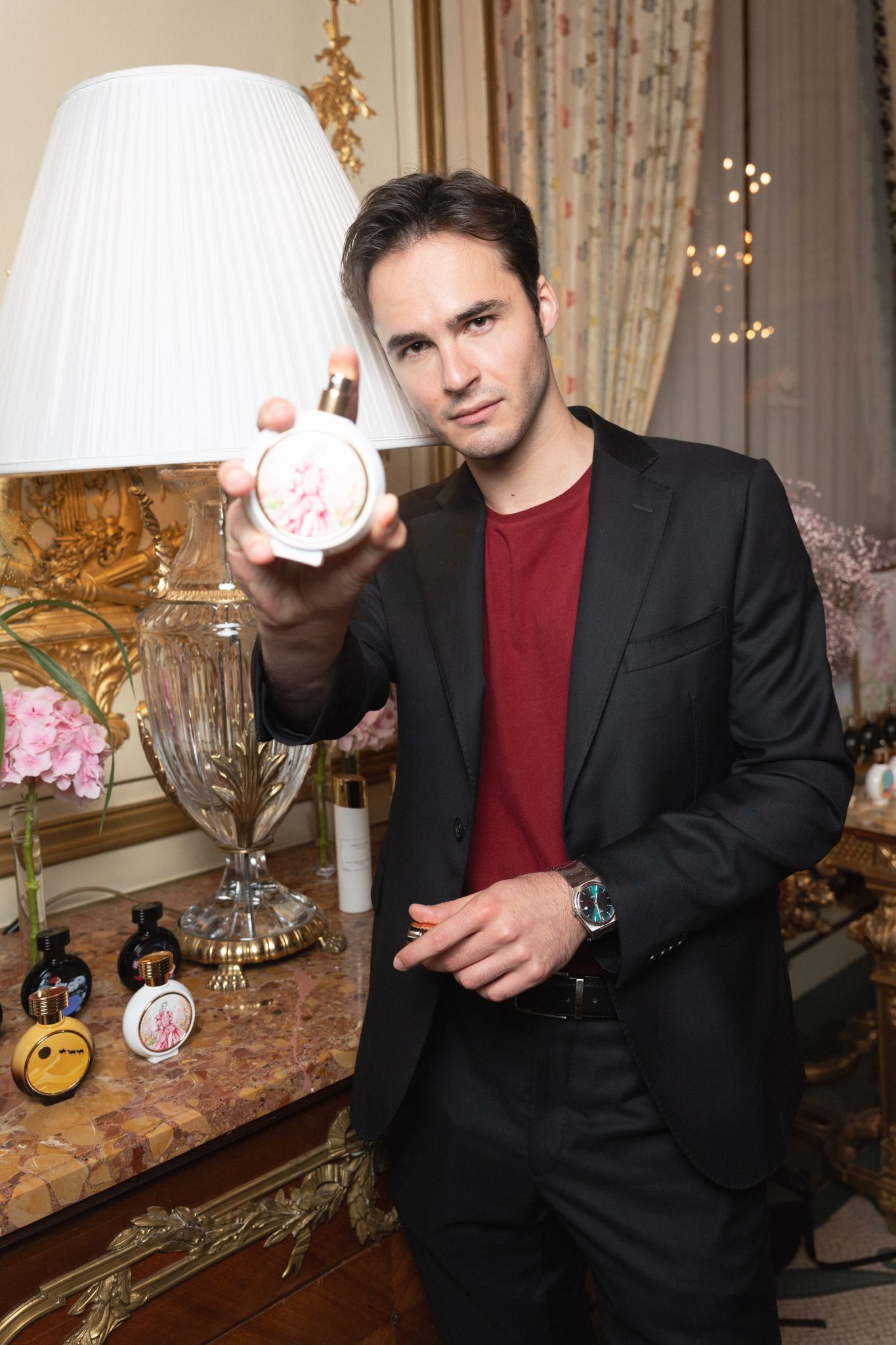  - Forbidden Whisper de Haute Fragrance Company murmure ses secrets au Meurice