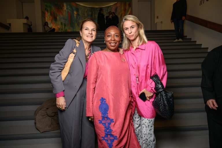  - Le Musée d’Art Moderne de Paris inaugure ses deux expositions de la rentrée, consacrées à Otobong Nkanga et George Condo