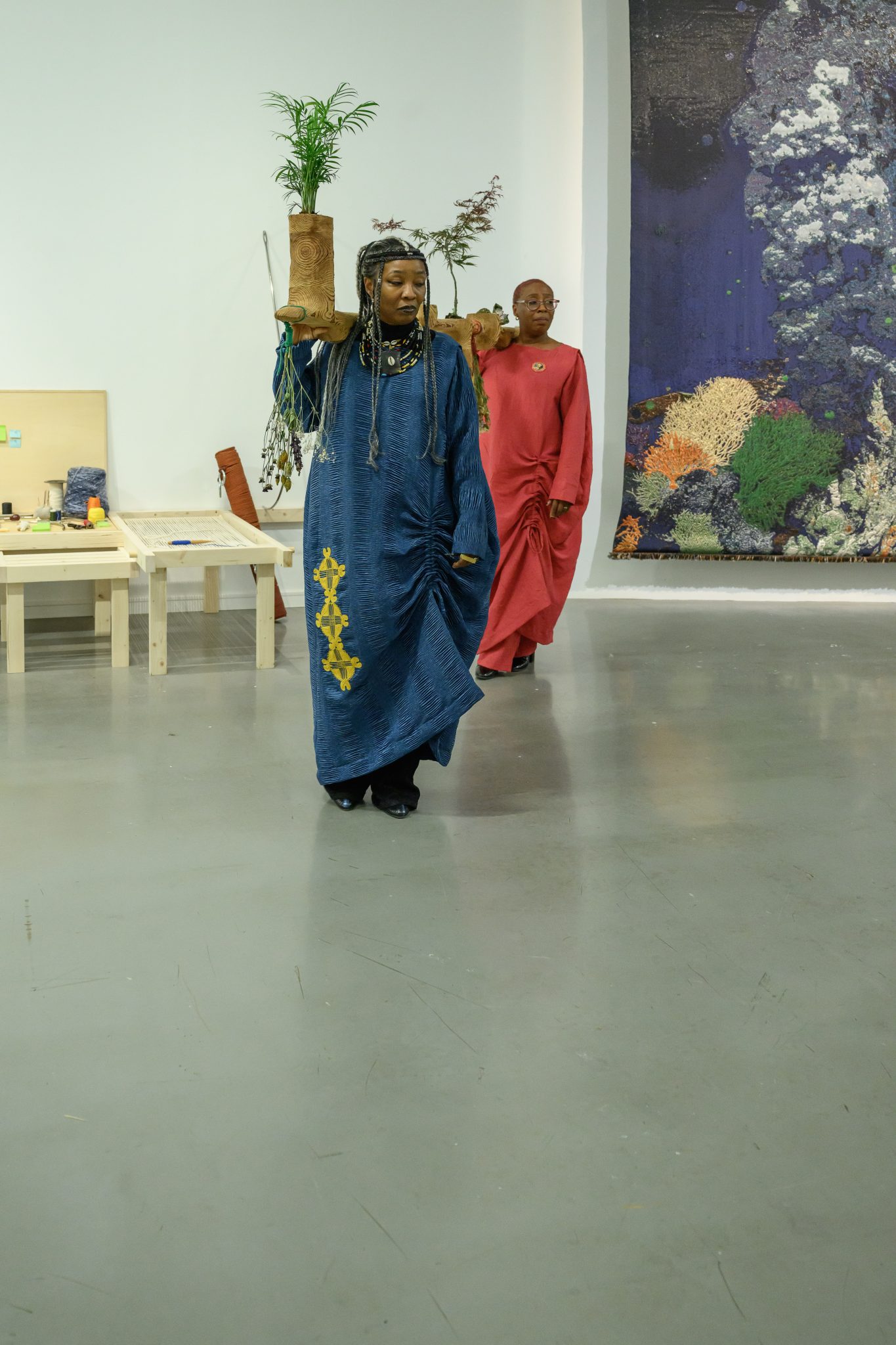  - Le Musée d’Art Moderne de Paris inaugure ses deux expositions de la rentrée, consacrées à Otobong Nkanga et George Condo