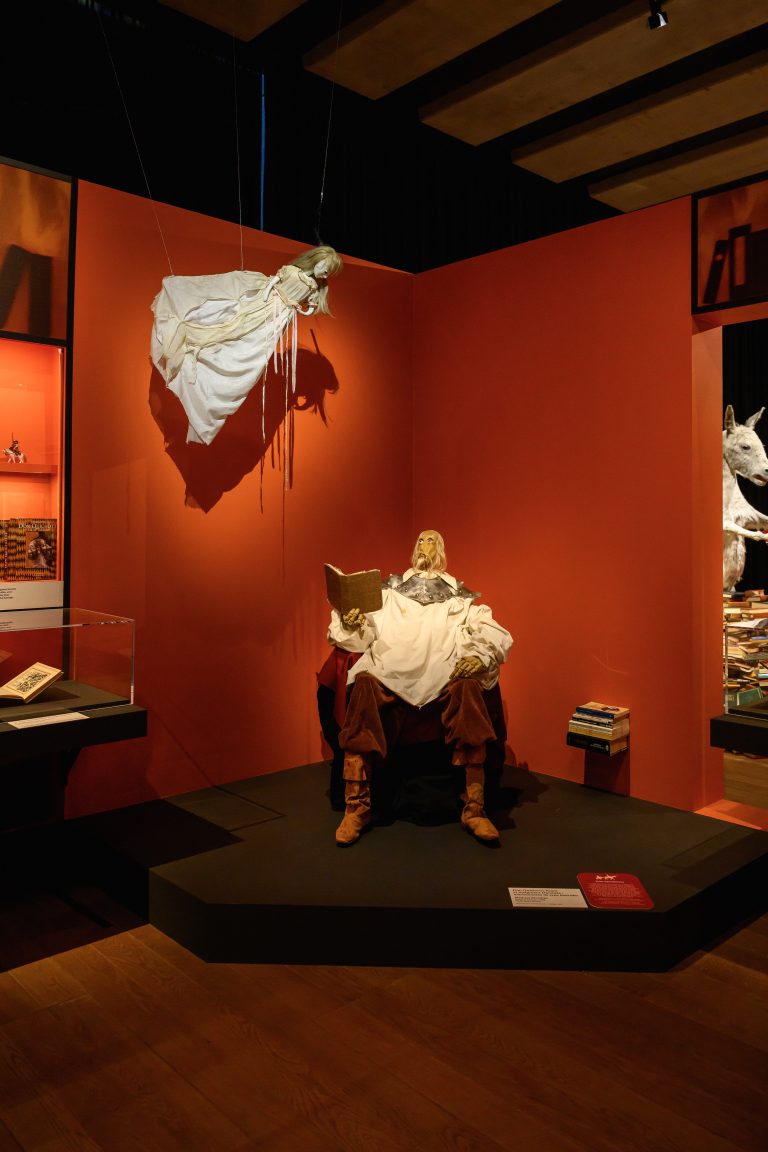 Don Quichotte se dévoile au Mucem : quand la folie devient art