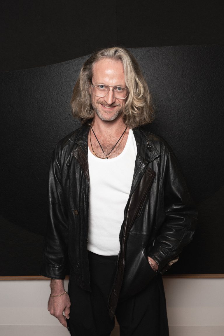  - Art Basel Paris inaugura un’edizione spettacolare al Grand Palais 