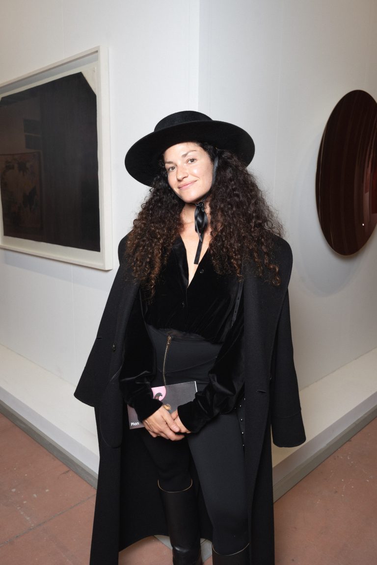  - Art Basel Paris inaugura un’edizione spettacolare al Grand Palais 