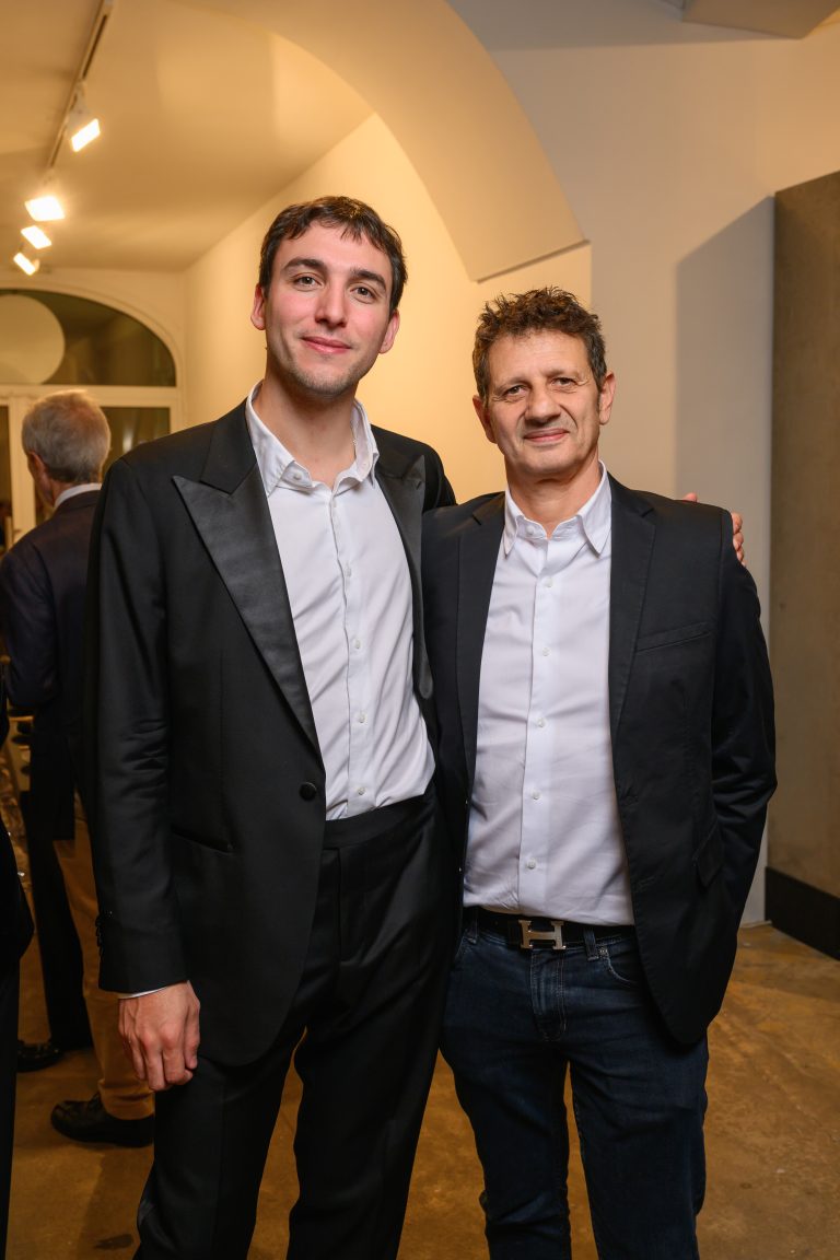  - Le dîner-performance de la collection du Cnap pour le finissage de l’exposition “Arman, tout ce qui reste”