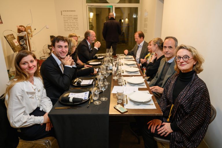  - Le dîner-performance de la collection du Cnap pour le finissage de l’exposition “Arman, tout ce qui reste”