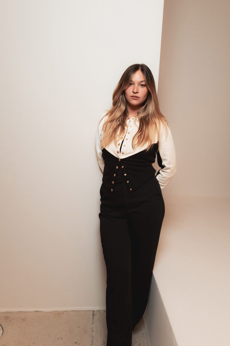  - Le style intemporel d’agnès b. signe son grand retour